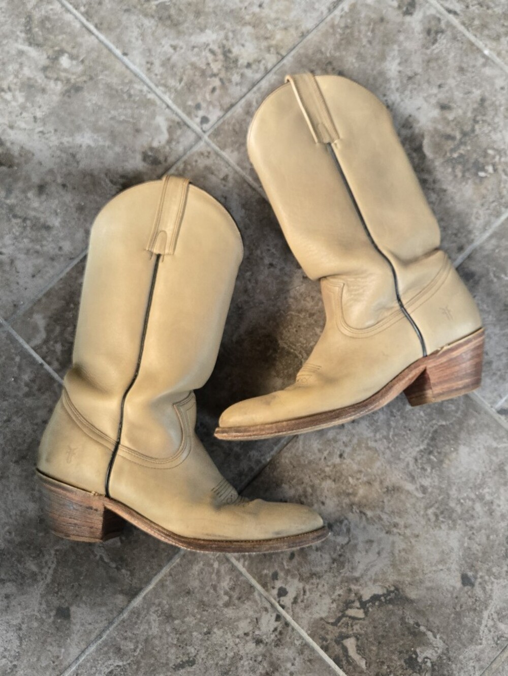 Vintage Frye Cowboy Boots Tan Cream Genuine Leather Size 9.5 B Mens